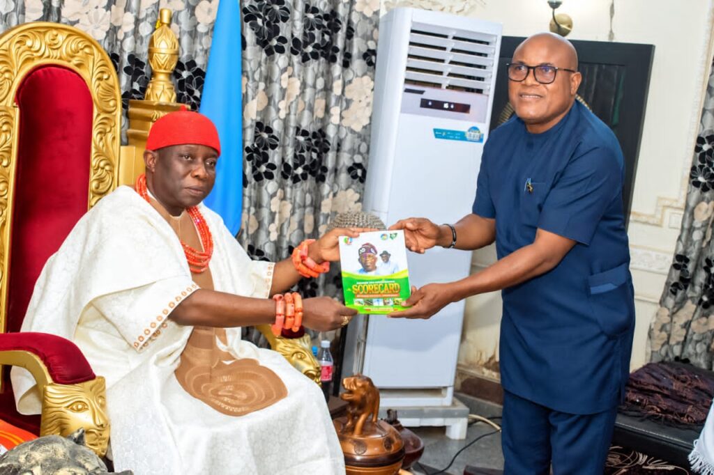 Asagba of Asaba Declares Support for Tinubu, Oborevwori, APC, Commends Funkekeme Asagba of Asaba, Prof. Epiphany Azinge, SAN and Rt. Hon. Funkekeme Solomon, State Coordinator of Renewed Hope Ambassadors